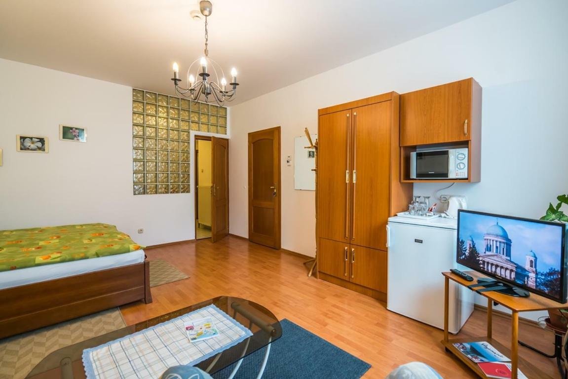 Szent Kristof Panzio Hotel Esztergom Eksteriør billede