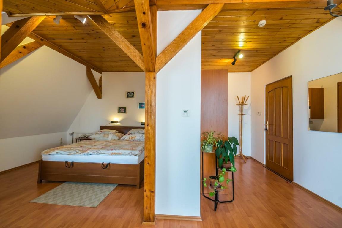 Szent Kristof Panzio Hotel Esztergom Eksteriør billede