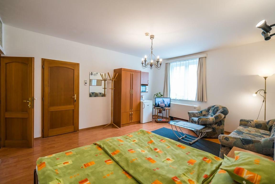 Szent Kristof Panzio Hotel Esztergom Eksteriør billede